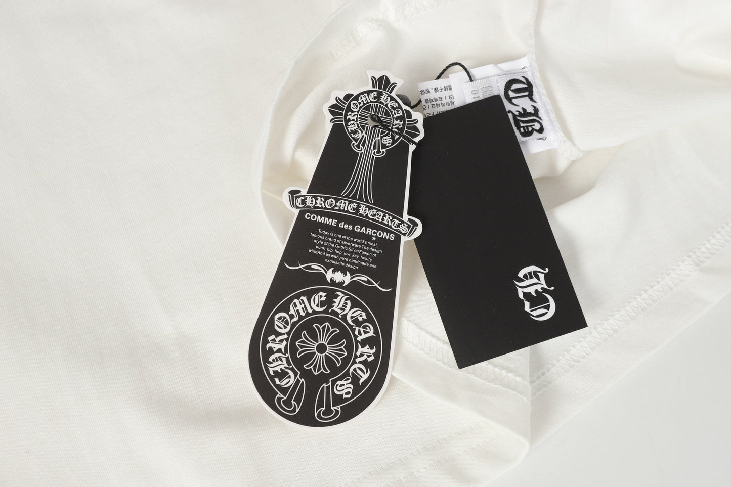 Logo Flag Long Sleeve Tee - Black White Gothic Street T-Shirt K2126